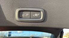 Volvo XC40 2.0 B4P Ultra Dark 5dr Auto Petrol Estate